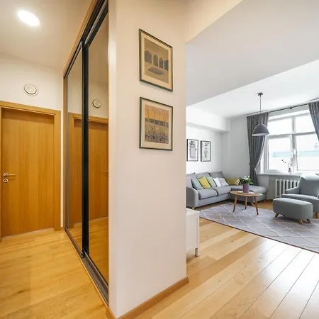 Homey Old Town 1 Bedroom By Reside Baltic * Вильнюс